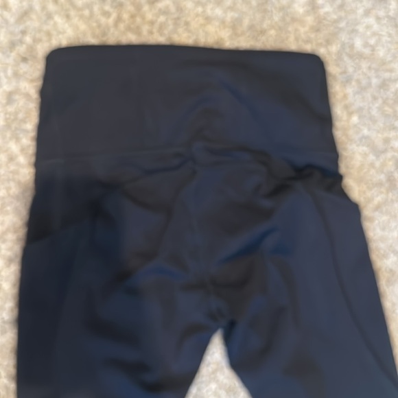 Size 2 Lululemon - Picture 3 of 5